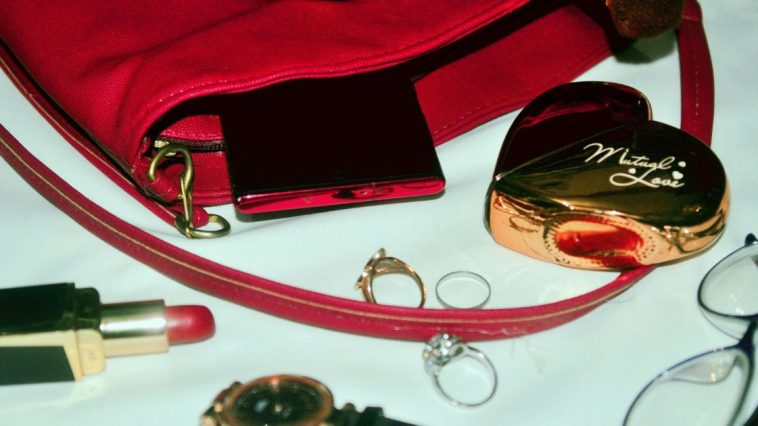 Trending Accessories Influencers Can’t Stop Wearing in 2025